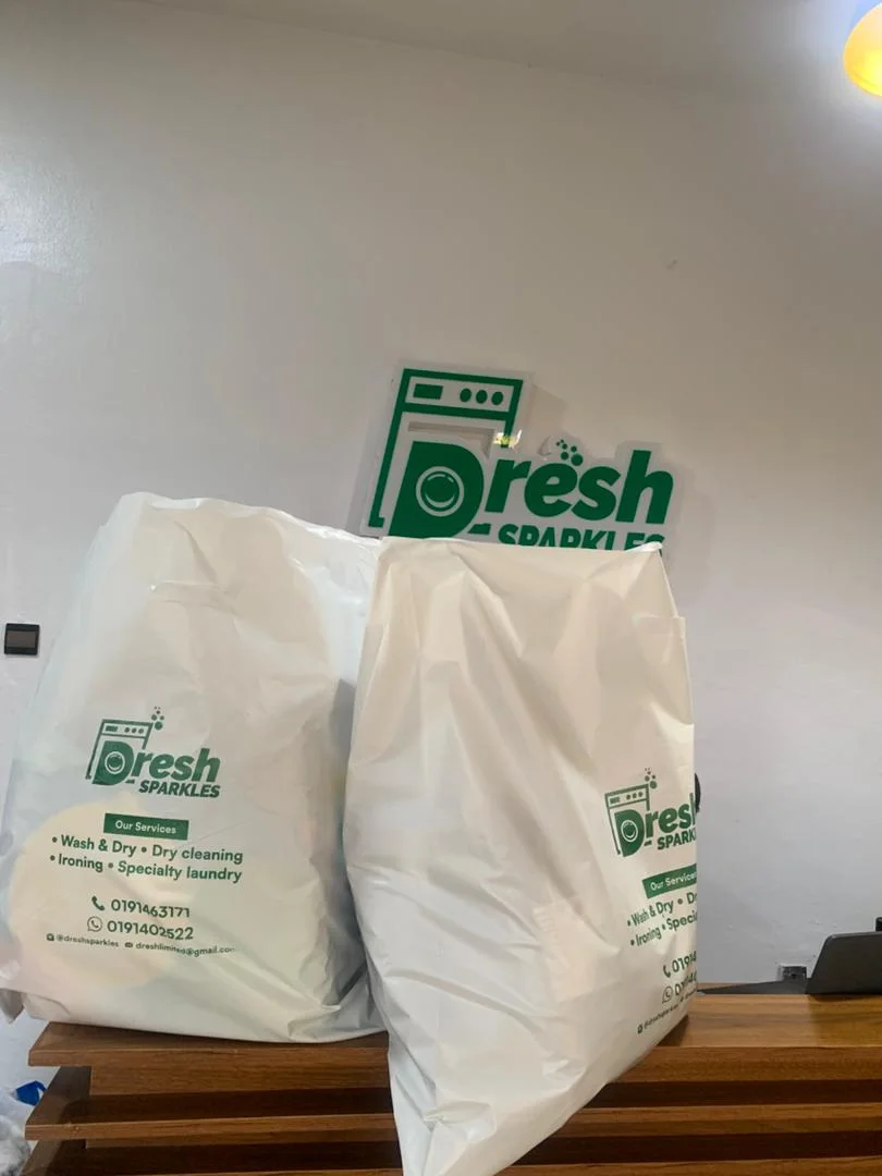 Sacs DreshSparkles prêts pour la remise du linge